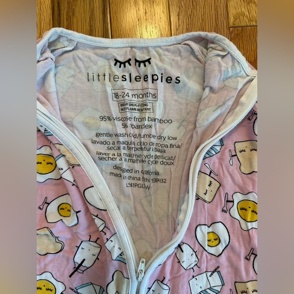 Little Sleepies - Zip Bamboo Onesie - Pink Breakfast Buddies - size 18-24 months